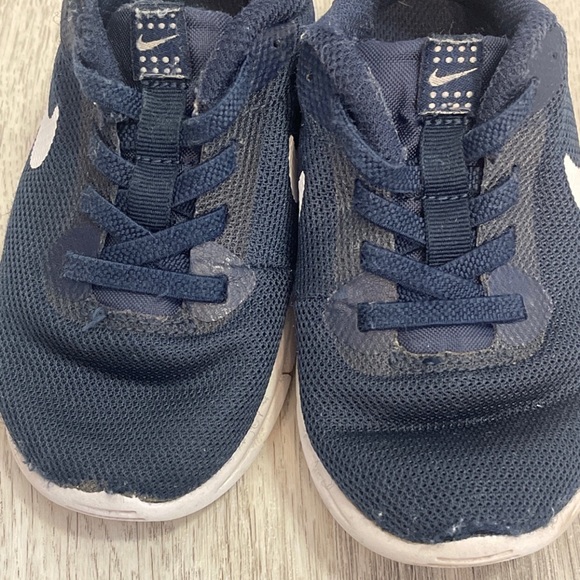 Nike Boys Size 9 Sneakers navy blue - Picture 8 of 9